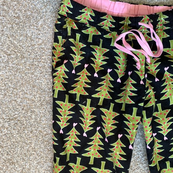 Two brand new pairs of Old Navy PJ Pants - Picture 6 of 7